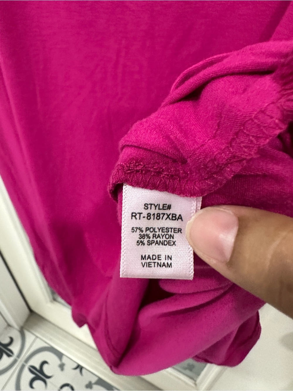 Zenana Fuchsia Sleeveless Top Size 2X - Picture 4 of 5